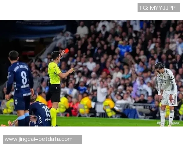 西甲精彩对决那不勒斯大胜里昂红牌事件引发全场热议