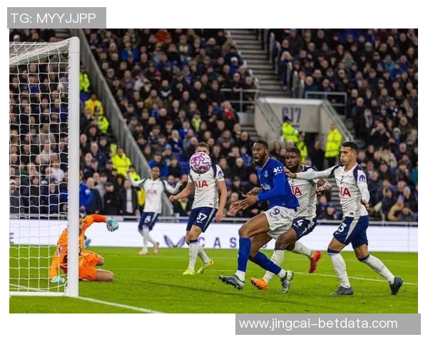 英超激战阿森纳大胜巴萨4-0补时进球点燃全场激情解析