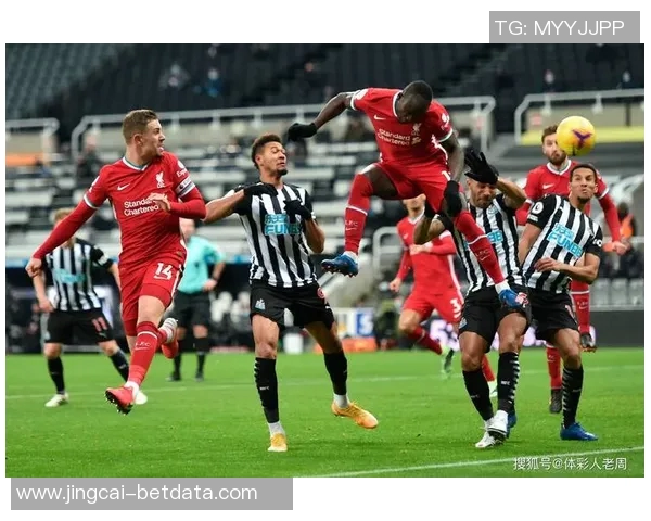 英超精彩对决那不勒斯与多特蒙德战成平局引发全场热烈反响