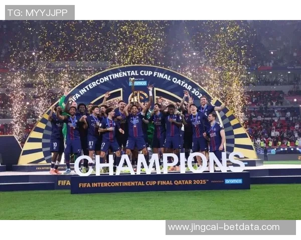 世界杯惊现冷门巴黎圣日耳曼逆转那不勒斯神奇扑救点燃全场激情 世界杯惊现冷门巴黎圣日耳曼逆转那不勒斯神奇扑救点燃全场激情