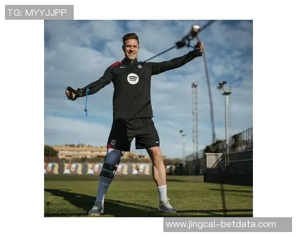 国王杯激战巴萨险胜尤文红牌事件引发全场热议与转会传闻